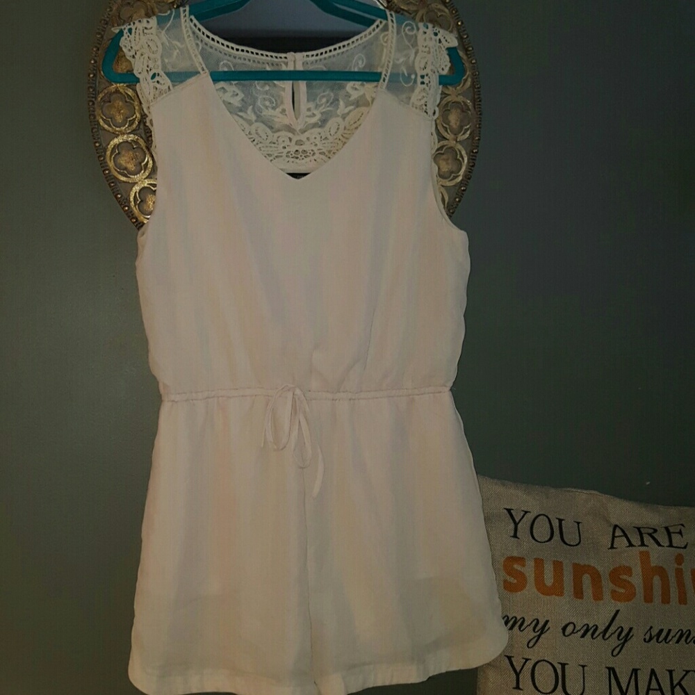 Forever 21 cream romper NWT